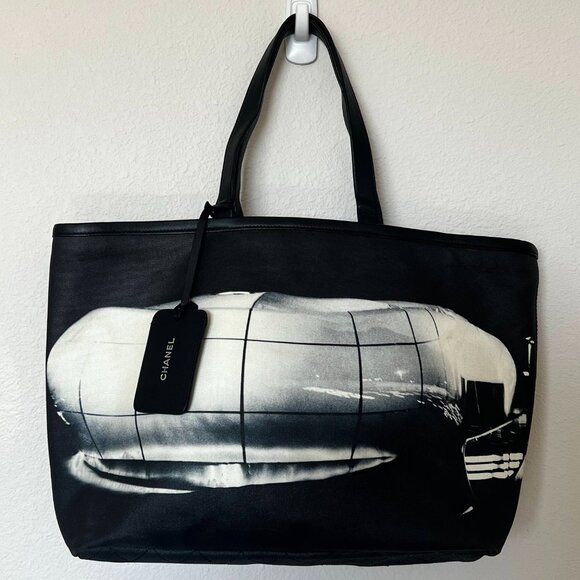 Chanel Tote Zaha Hadid Karl Lagerfeld 2008 Tokyo canvas leather RARE - Picture 1 of 9